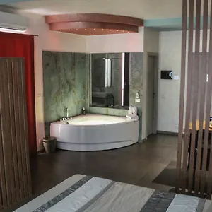 Garda Fantasy - Jacuzzi דירה