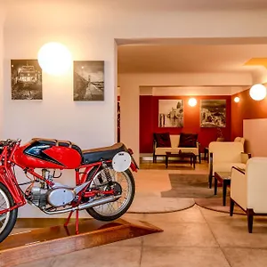 City Hotell