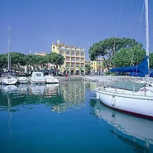 Vittorio Hotell